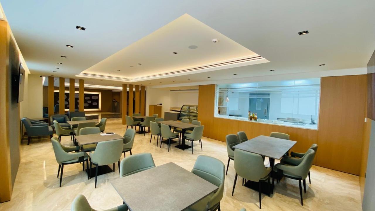 Sitara Hotel Apartment Dubai Esterno foto