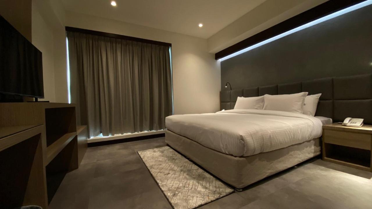 Sitara Hotel Apartment Dubai Esterno foto
