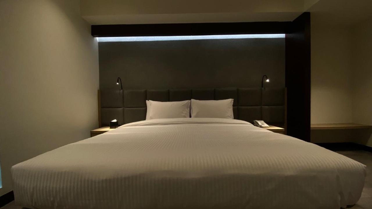 Sitara Hotel Apartment Dubai Esterno foto